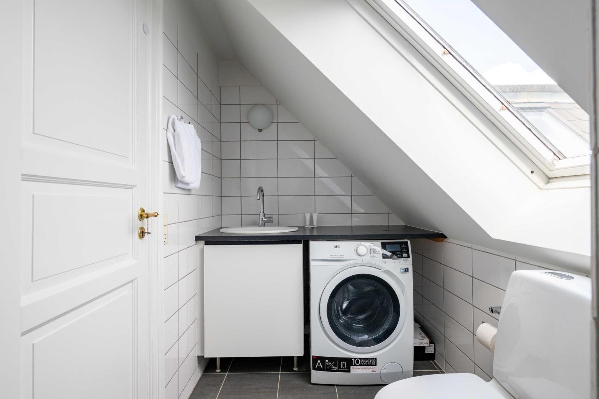 Apartment Cozy 2 Bedroom In Peaceful Neighbourhood