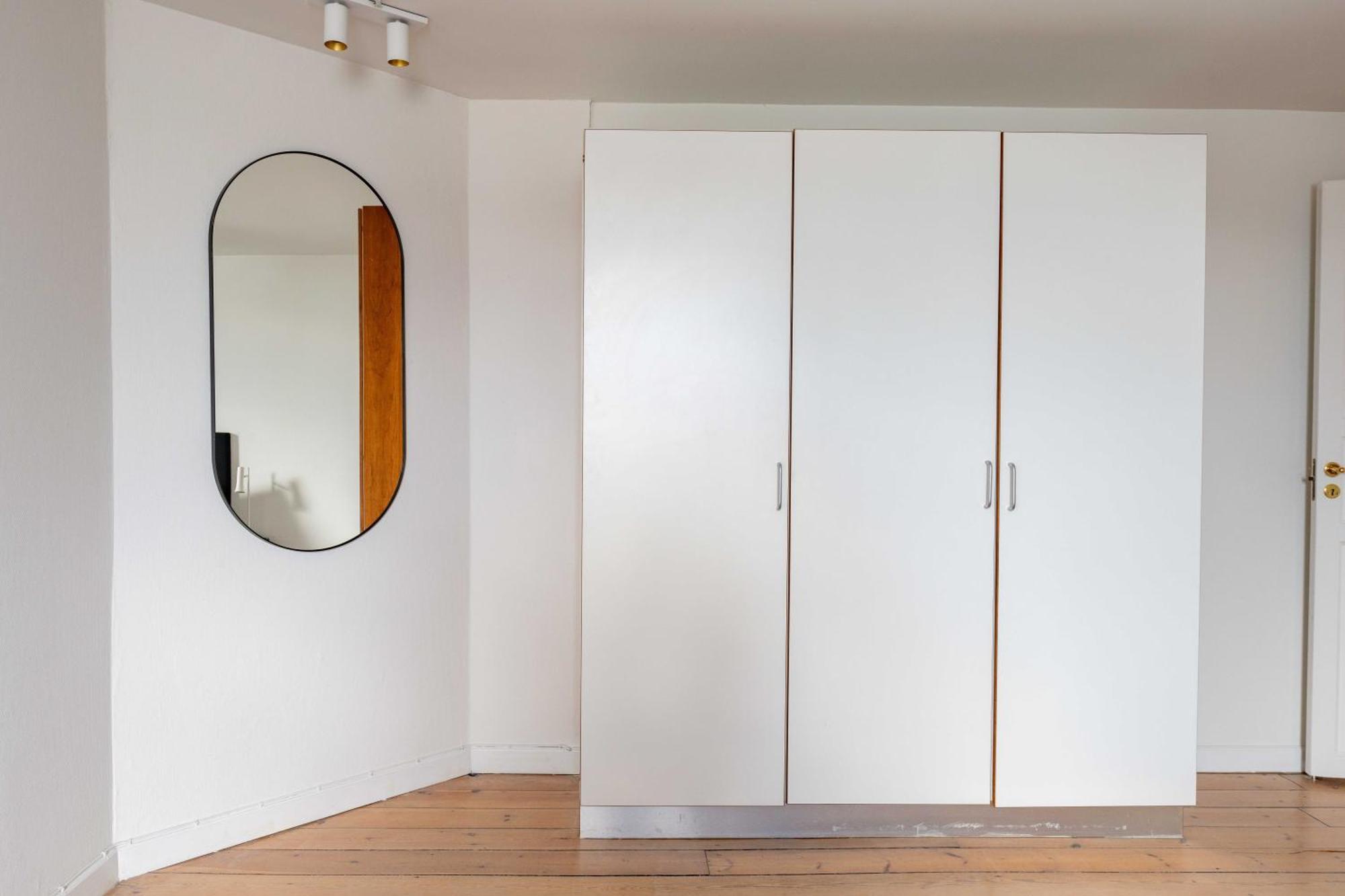 Cozy 2 Bedroom In Peaceful Neighbourhood Apartment
